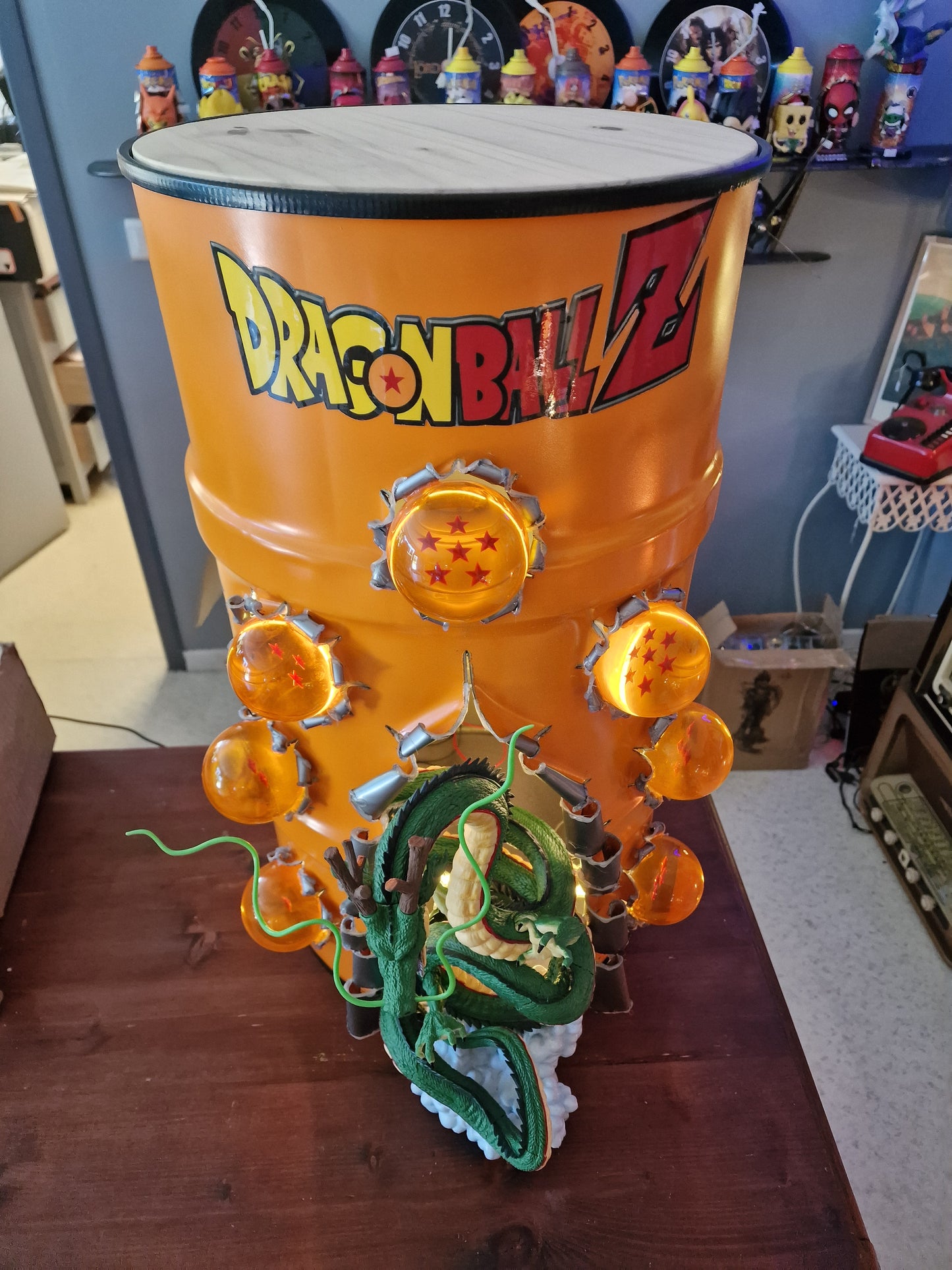 Table d'appoint Dragon Ball Z Shenron – Bidon 60L fait main avec 7 Boules de Cristal