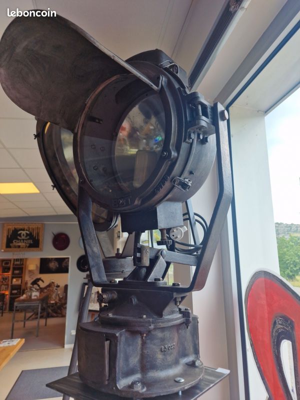 Lampe projecteur INDUSTRIEL de mirador de prison Vintagedison