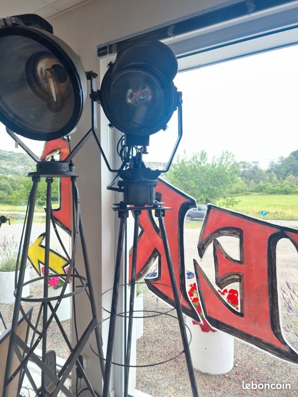 Lampe projecteur INDUSTRIEL de mirador de prison Vintagedison