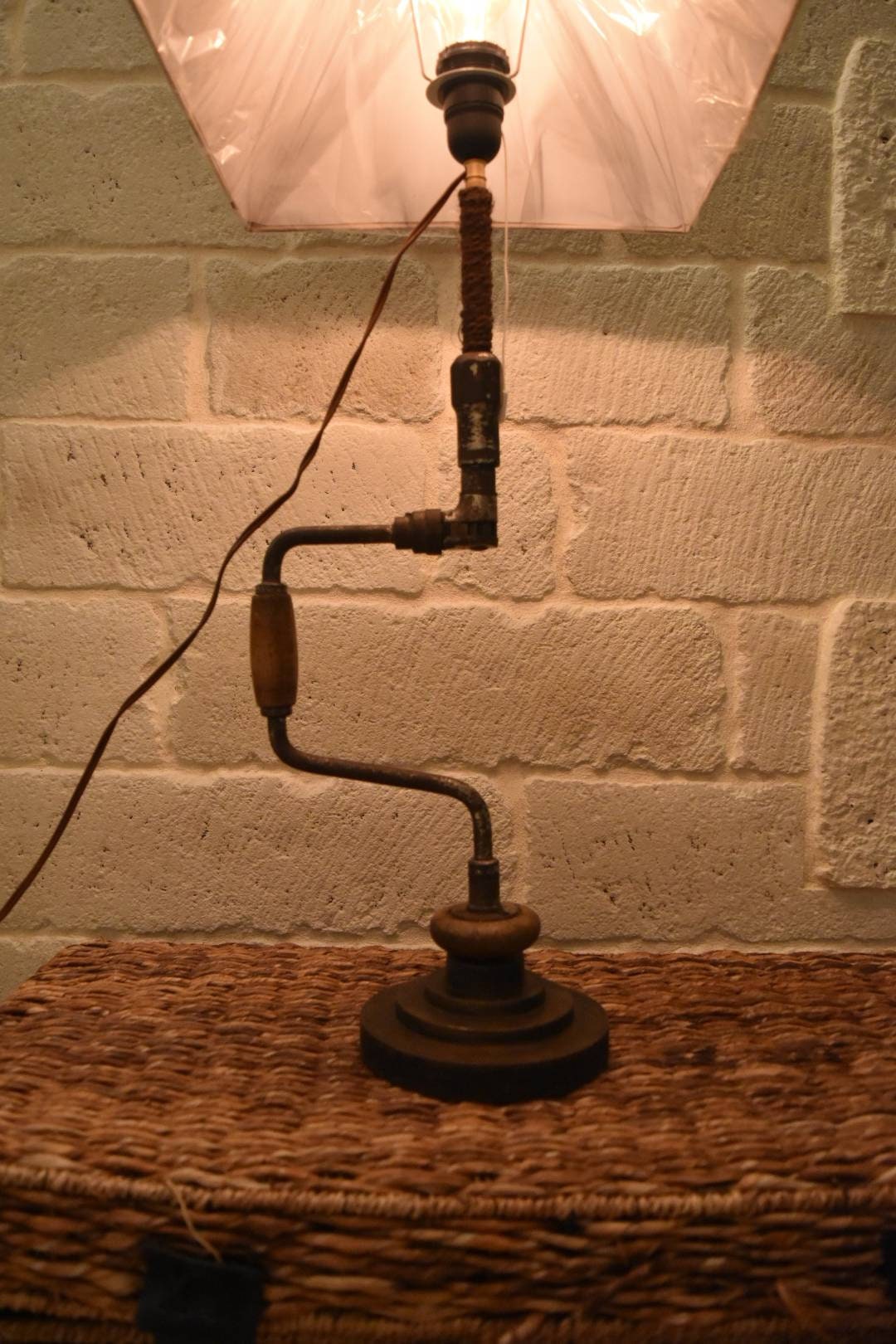 Lampe vilebrequin de menuiserie