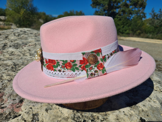 chapeau fedora rose femme