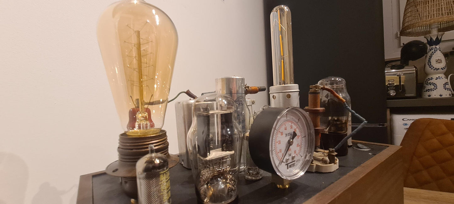 lampe industrielle steampunk enceintes Bluetooth