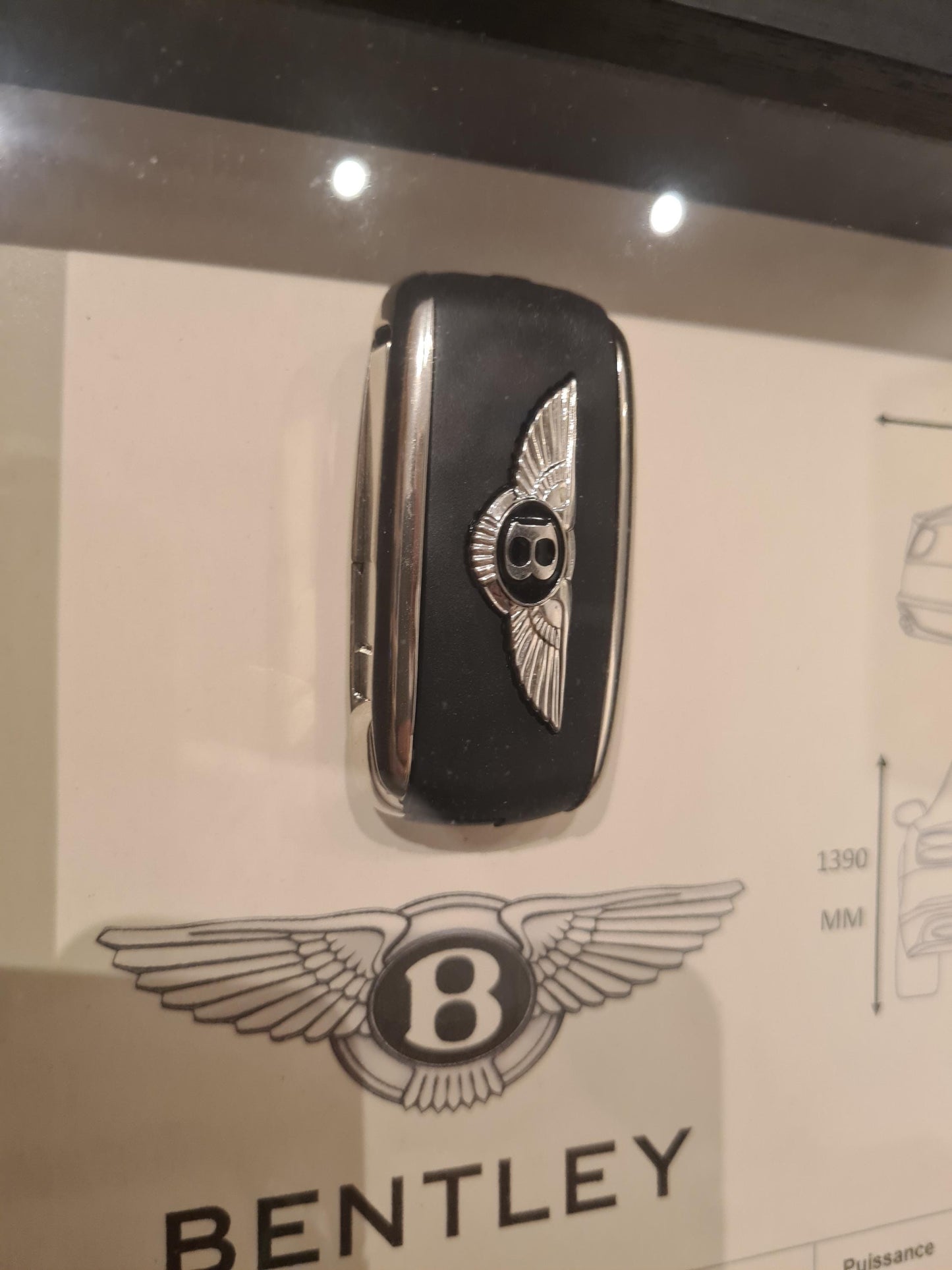 cadre clé bentley