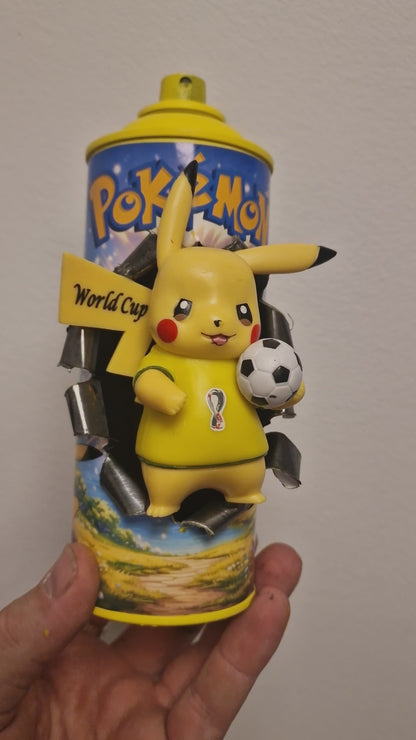 Bombe de peinture custom pokemon – Figurine pikachu  football pop culture artisanale
