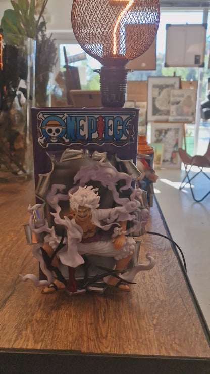 Lampe One Piece Luffy Gear 5 – Bidon métal customisé – Lampe manga décorative – Création originale