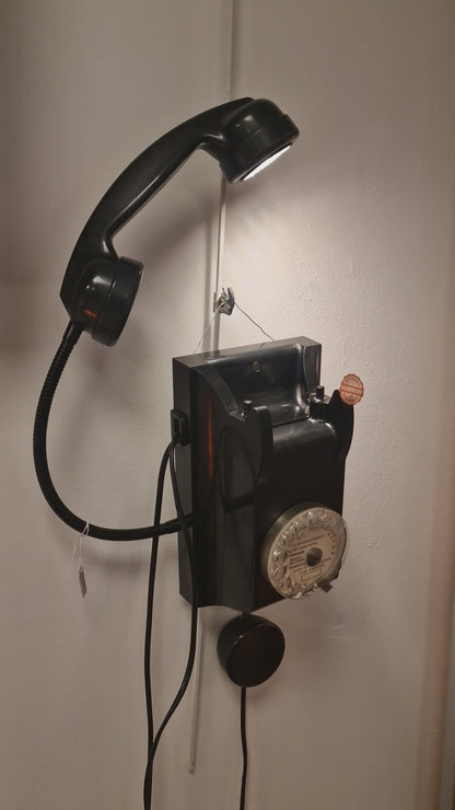 Lampe  téléphone Design en Lévitation – Réalisée à partir d’un Ancien Téléphone Murale (Fabrication Ardèche)