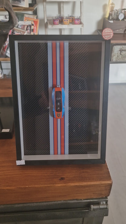 Cadre A4 – Clé Porsche Supercar Style Gulf – Édition Limitée avec Certificat