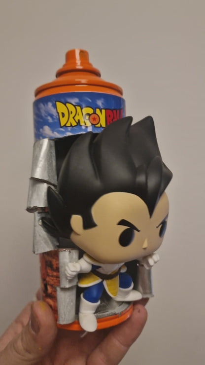 Bombe de peinture custom dragon ball z – Figurine Végéta pop culture artisanale