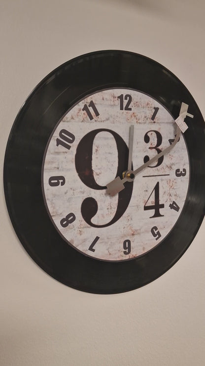 Horloge Vinyle harry potter 9:3/4– Une Horloge Vintage Unique pour les Fans de harry potter