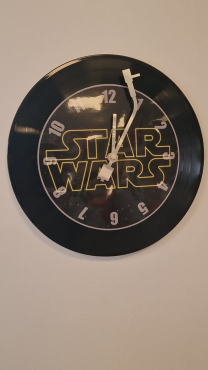 Horloge Vinyle  logo star wars – Une Horloge Vintage Unique pour les Fans de star wars