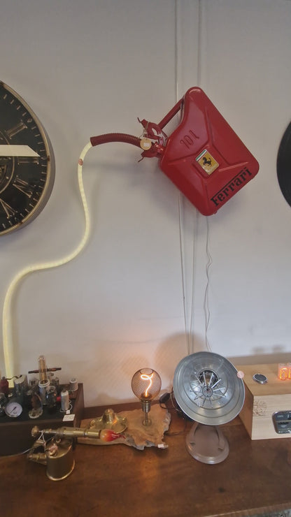 Lampe Jerrycan Ferrari – Luminaire Design RGB Fait Main