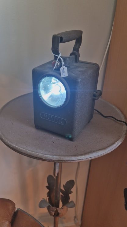 Lampe industrielle sncf vintage   – Création artisanale unique