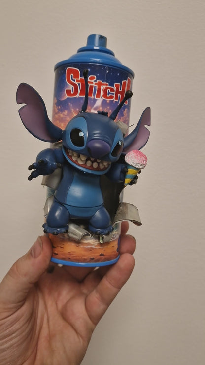 Bombe de peinture custom lilo et stitch – Figurine stitch pop culture artisanale