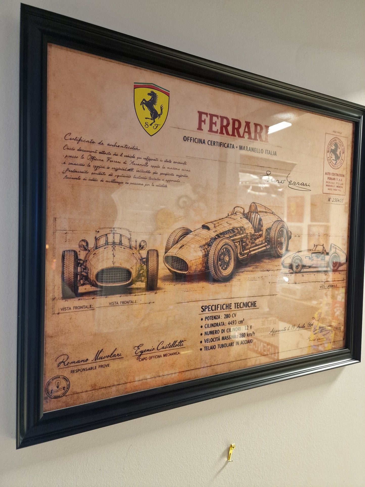Cadre Ferrari 40x50 cm – Illustration technique vintage sous verre avec moulures