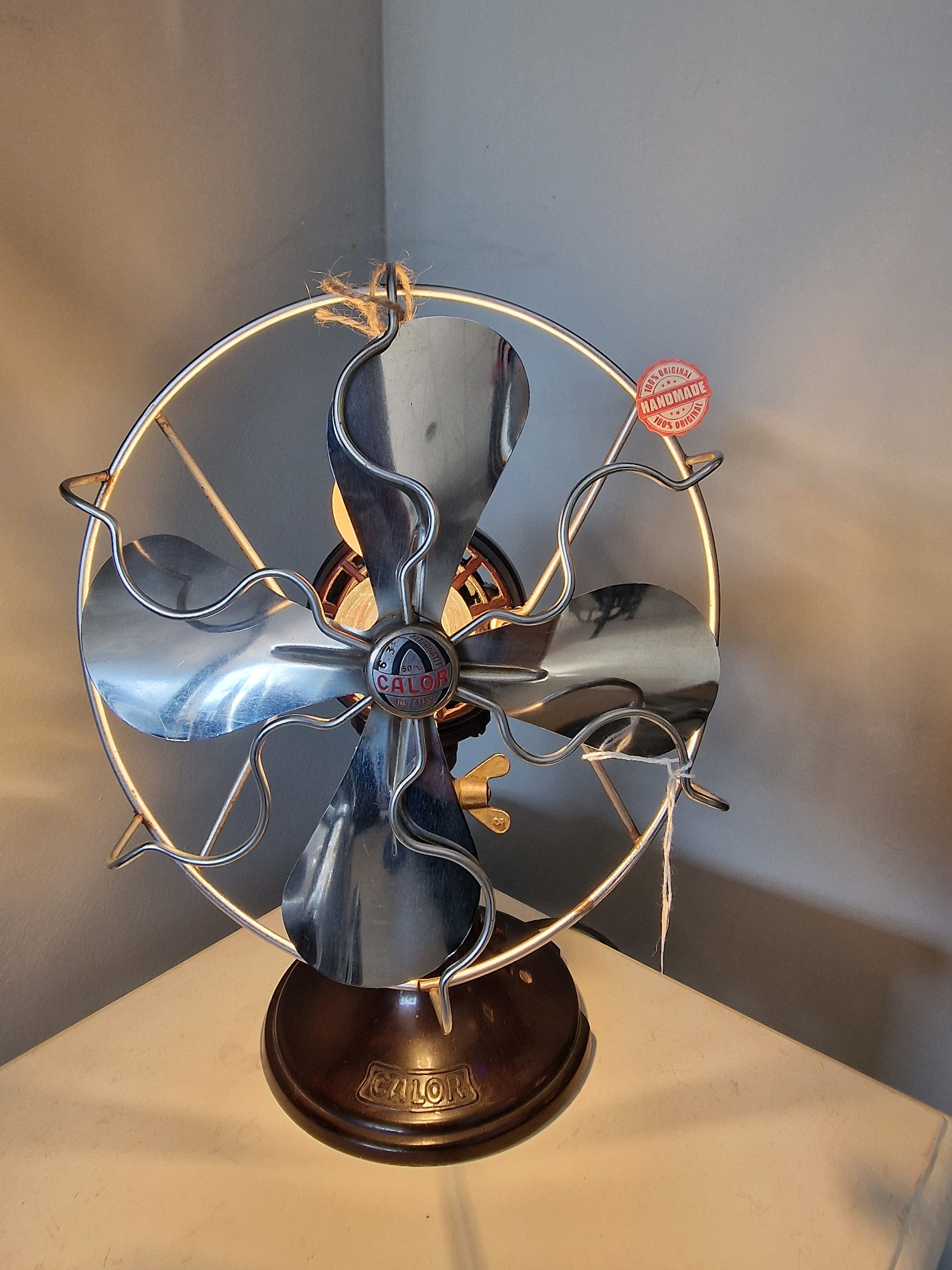 Lampe ancien ventilateur Calor – création vintage artisanale upcyclée Vintagedison