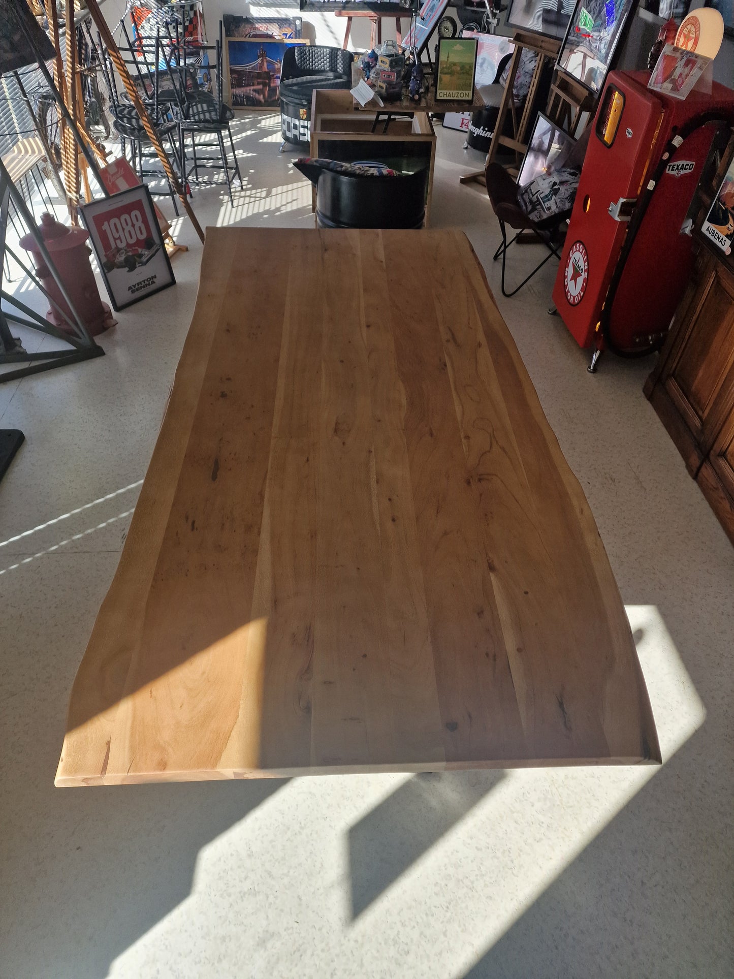 Table industrielle vintage 200 cm – Pieds de machine industrielle anciens & poutres rivetées