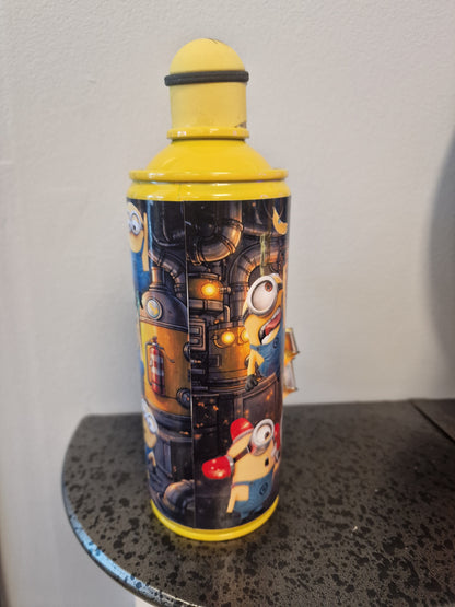 Bombe de peinture custom minions– Figurine des minions 3 pop culture artisanale