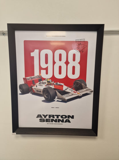 Cadre décoratif Ayrton Senna – McLaren Honda MP4/4 saison 1988 (Formats 40 × 50 cm et A3)