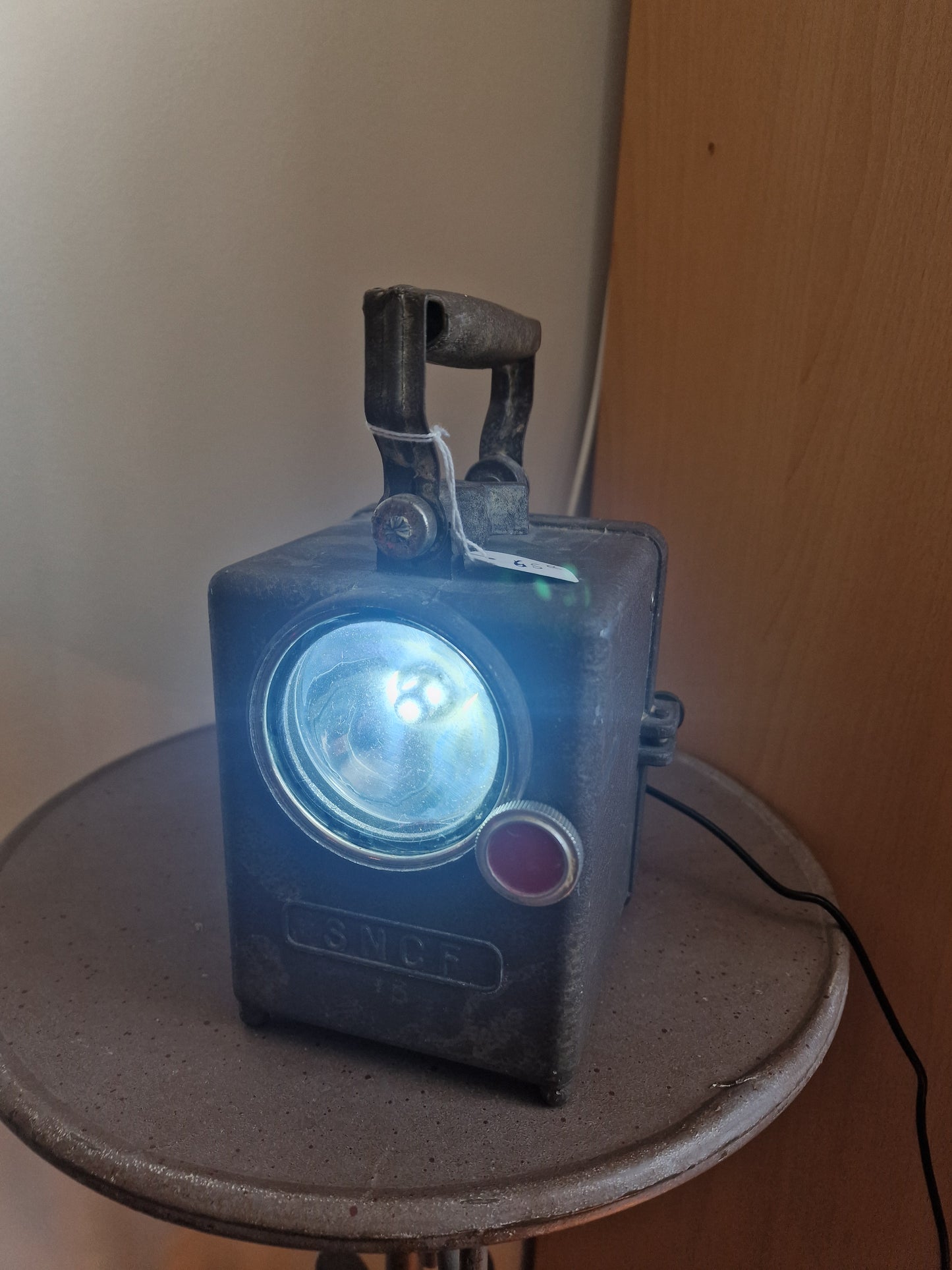 Lampe industrielle sncf vintage   – Création artisanale unique