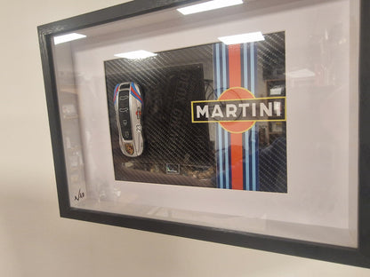 Cadre A4 – Clé Porsche Supercar Design Martini – Édition Limitée (10 exemplaires)