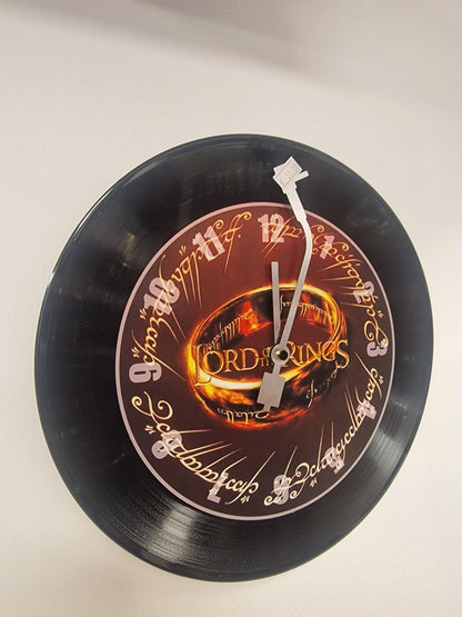 Horloge Vinyle THE LORD OF THE RING – Une Horloge Vintage Unique pour les Fans de THE LORD OF THE RING
