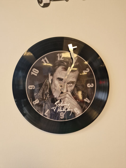 Horloge Vinyle Johnny Hallyday – Une Horloge Vintage Unique pour les Fans de Johnny Hallyday