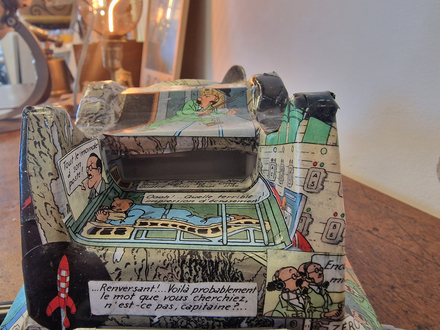 Lampe Téléphone Vintage upcycling Tintin Objectif Lune