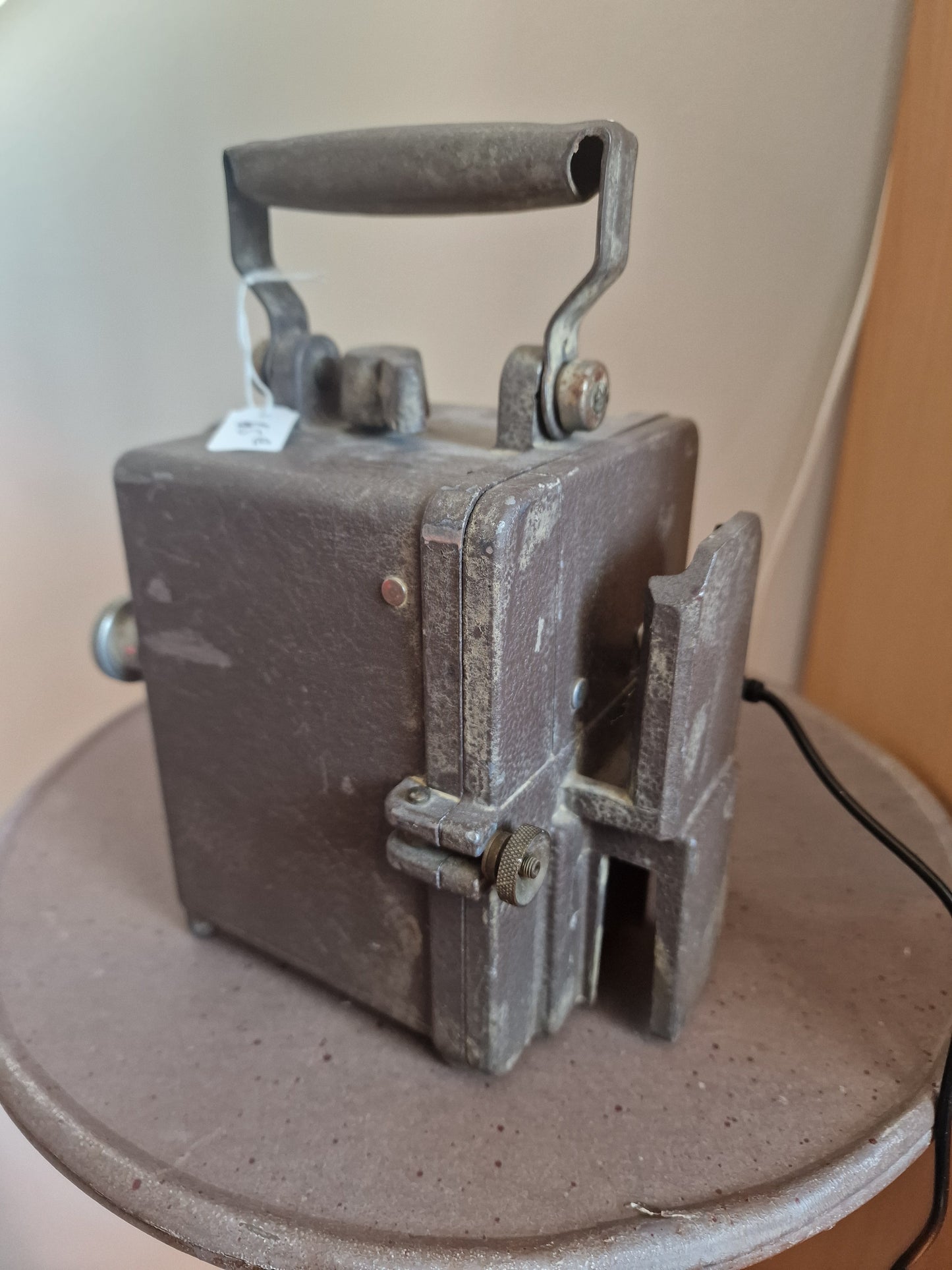 Lampe industrielle sncf vintage   – Création artisanale unique
