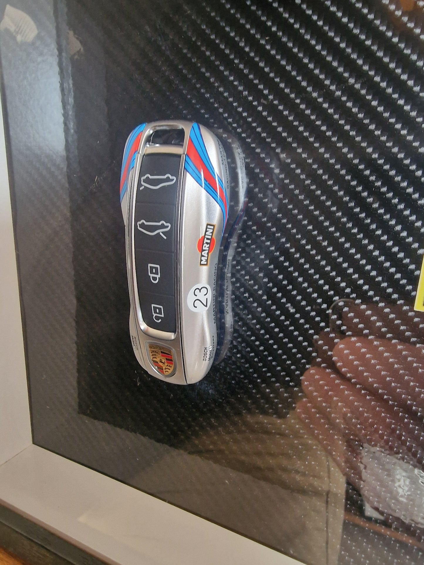 Cadre A4 – Clé Porsche Supercar Design Martini – Édition Limitée (10 exemplaires)