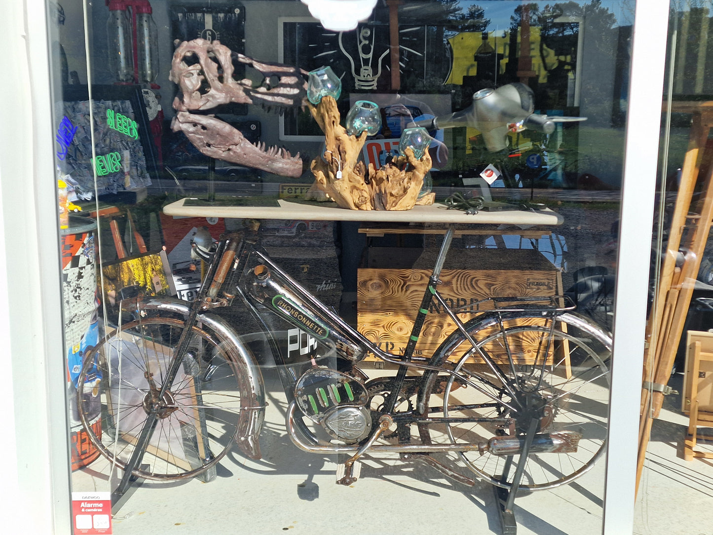 🛠️ Console industrielle unique en mobylette Rhonsonnette vintage