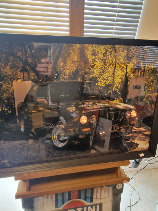 Cadre LED automobile "BMW E30 Vintage" – Décoration murale rétro car & racing artisanale | Vintagedison 