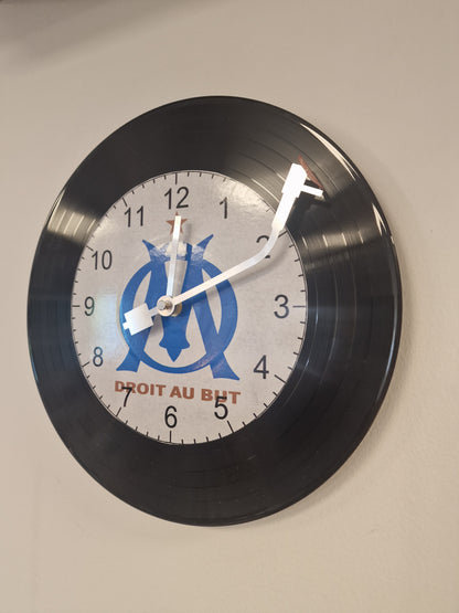Horloge Vinyle l'olympique marseillais – Une Horloge Vintage Unique pour les Fans de l'om