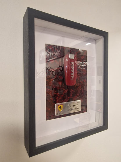 Cadre clé Ferrari A4 – Clé Ferrari Rouge | Décoration Murale Automobile de Collection