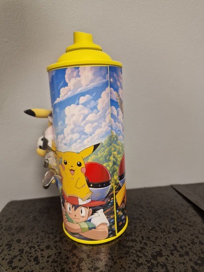 Bombe de peinture custom pokemon – Figurine pikachu  football pop culture artisanale