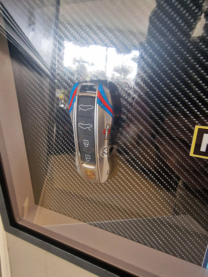 Cadre A4 – Clé Porsche Supercar Design Martini – Édition Limitée (10 exemplaires)