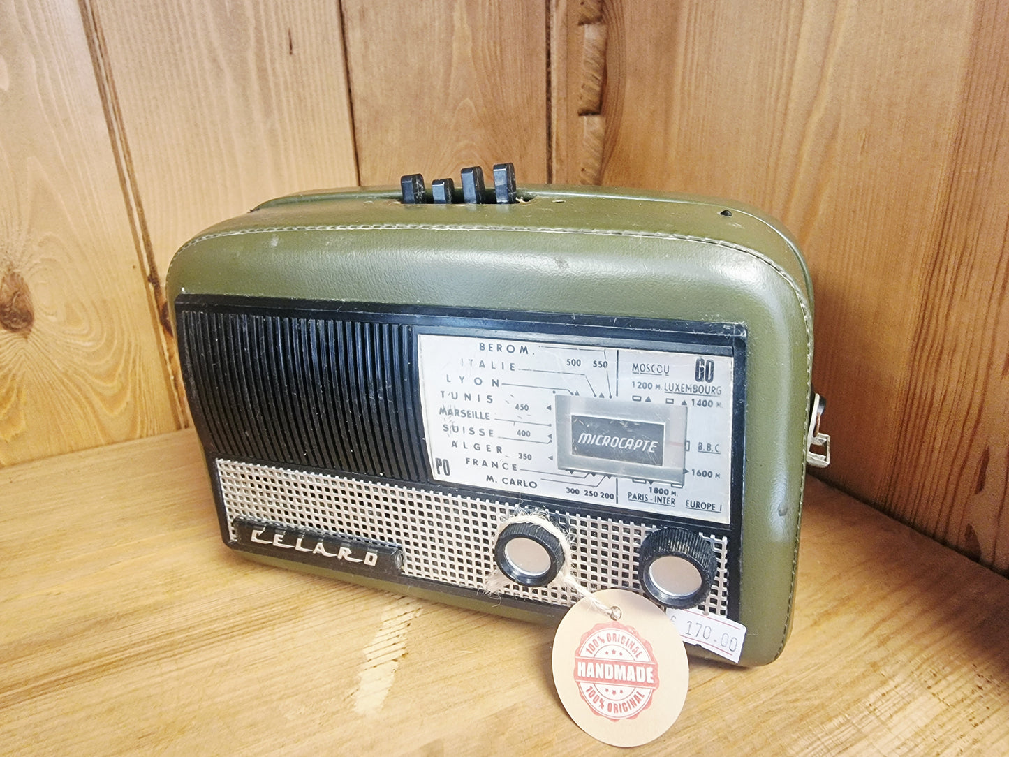 Radio Vintage Celard Rénovée – Enceinte Bluetooth Artisanale avec Batterie Rechargeable – Pièce Unique Made in Ardèche