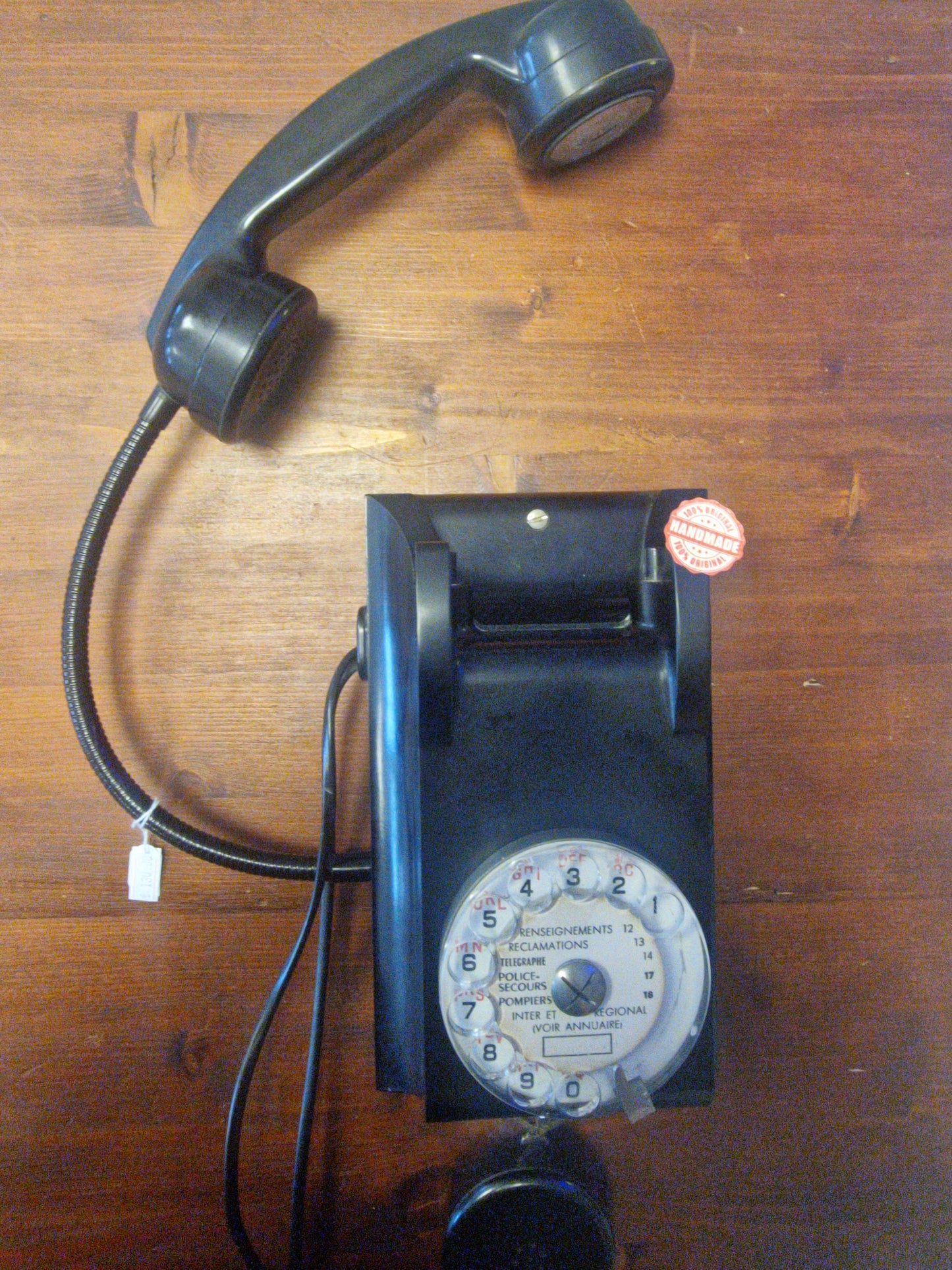 Lampe  téléphone Design en Lévitation – Réalisée à partir d’un Ancien Téléphone Murale (Fabrication Ardèche)