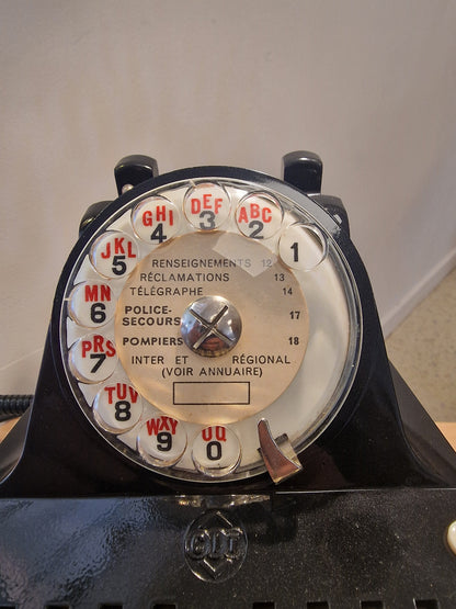 Lampe vintage upcyclée – téléphone  transformé en lampe design industrielle