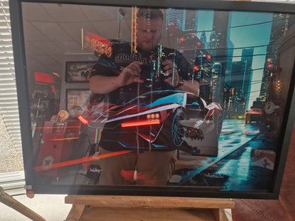 Cadre voiture futuriste 54×74 avec néons rouges – Voiture cyberpunk – Création artisanale Ardèche