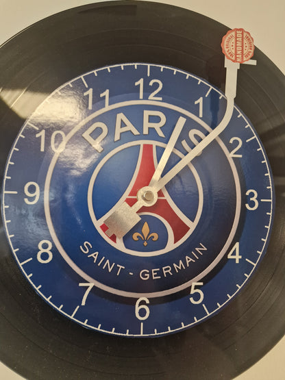 Horloge Vinyle paris St Germain – Une Horloge Vintage Unique pour les Fans de psg