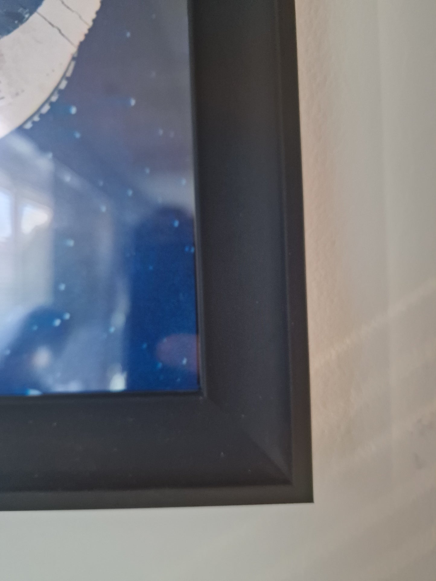 Cadre Lumineux Faucon Millenium 40x50 cm – Propulseurs LED – Décoration Murale Inspirée Star Wars