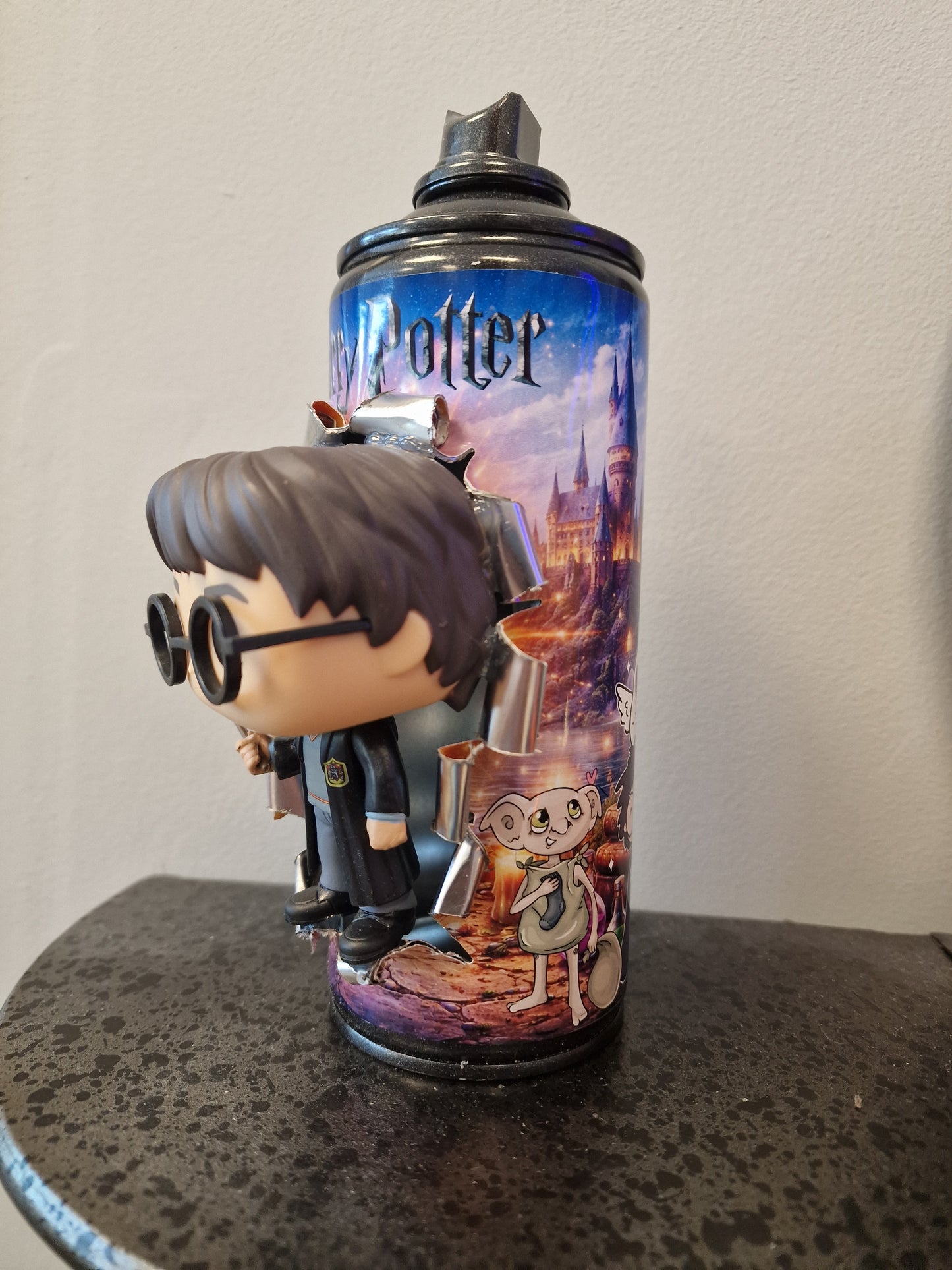 Bombe de peinture Harry Potter Customisée – Décoration Geek & Pop Art 3D avec Figurine | Pièce Artisanale Unique
