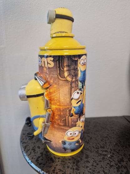 Bombe de peinture custom minions– Figurine des minions 3 pop culture artisanale