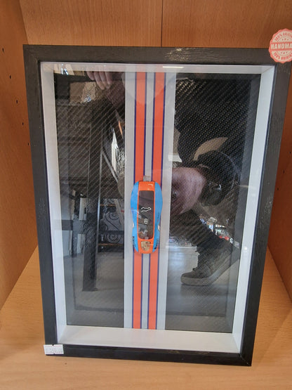 Cadre A4 – Clé Porsche Supercar Style Gulf – Édition Limitée avec Certificat