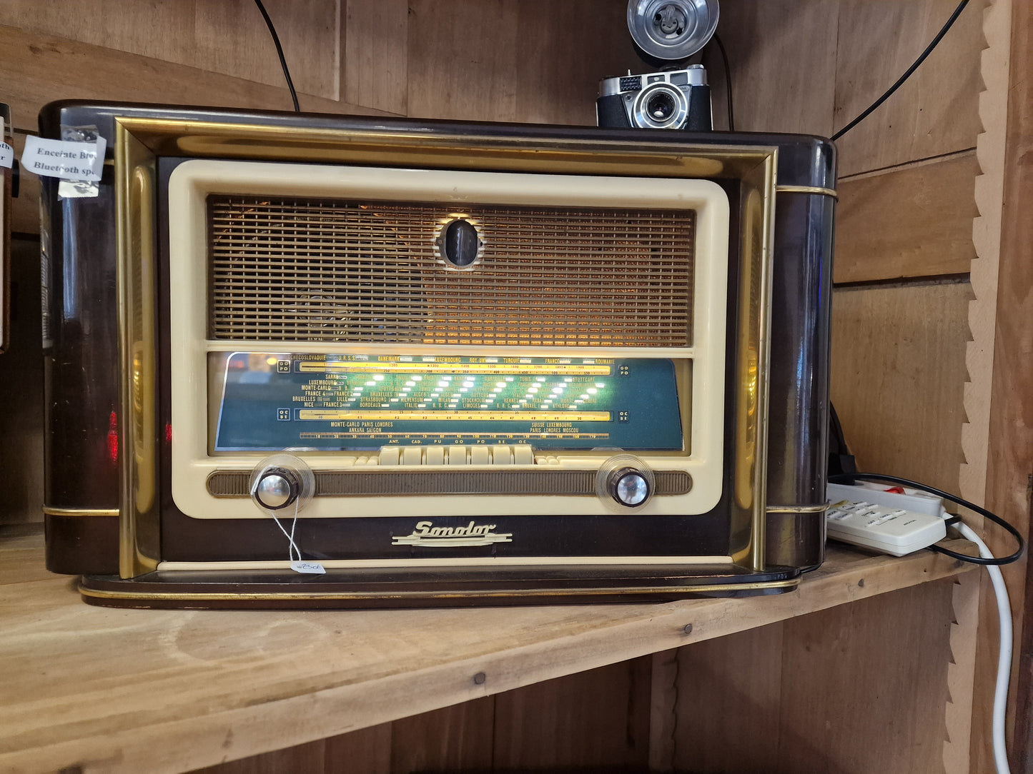 Radio Sonolor Vintage Convertie en Enceinte Bluetooth – Haut-parleur JVC – Pièce Unique Rétro Années 50/60