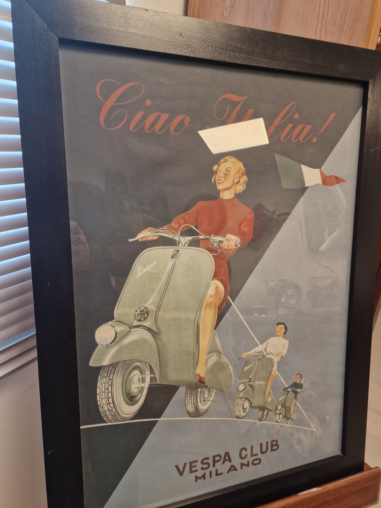Cadre avec affiche ancienne "Vespa Club Milano – Ciao Italia"
