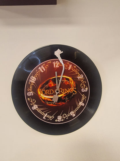 Horloge Vinyle THE LORD OF THE RING – Une Horloge Vintage Unique pour les Fans de THE LORD OF THE RING