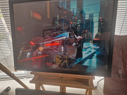 Cadre voiture futuriste 54×74 avec néons rouges – Voiture cyberpunk – Création artisanale Ardèche