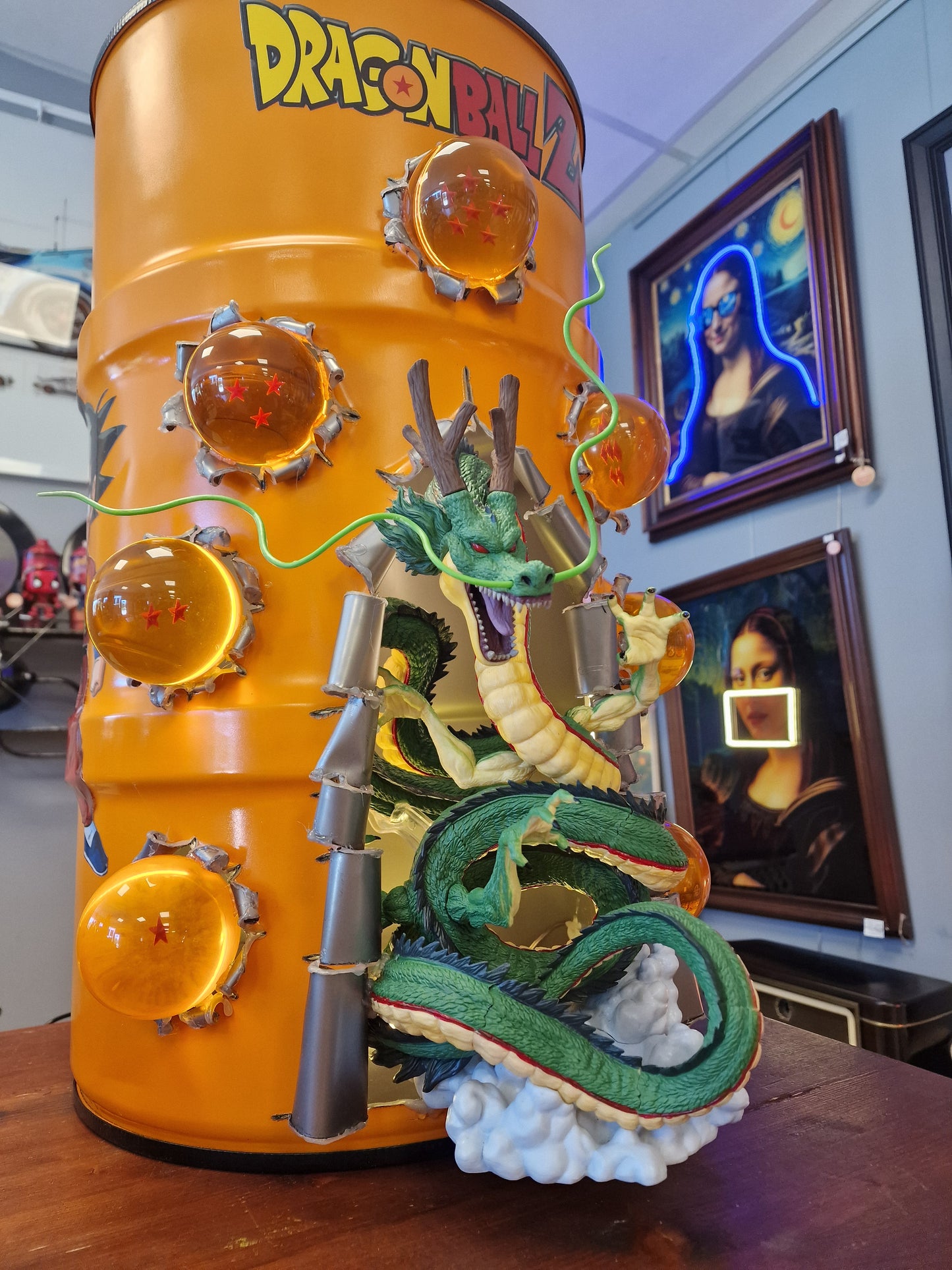 Table d'appoint Dragon Ball Z Shenron – Bidon 60L fait main avec 7 Boules de Cristal