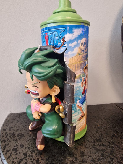 Zoro One Piece – Bombe de peinture customisée – Décoration manga – Figurine – Création artisanale